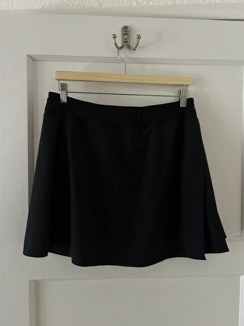 Black Lole Skort Size Medium
